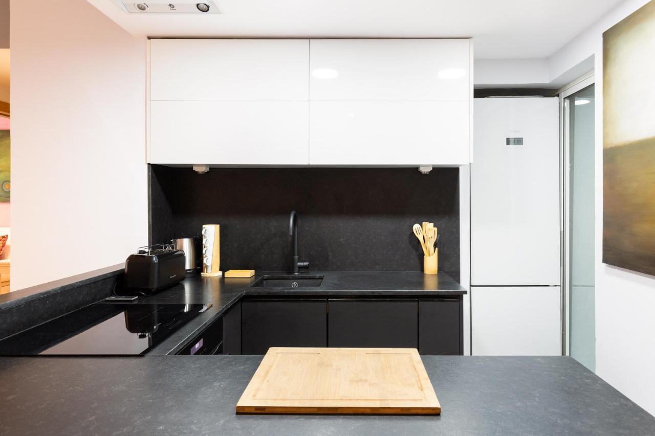 Stay U-Nique Apartments Radas II Barcelona Bagian luar foto