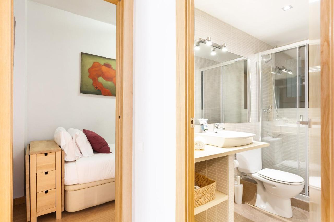 Stay U-Nique Apartments Radas II Barcelona Bagian luar foto