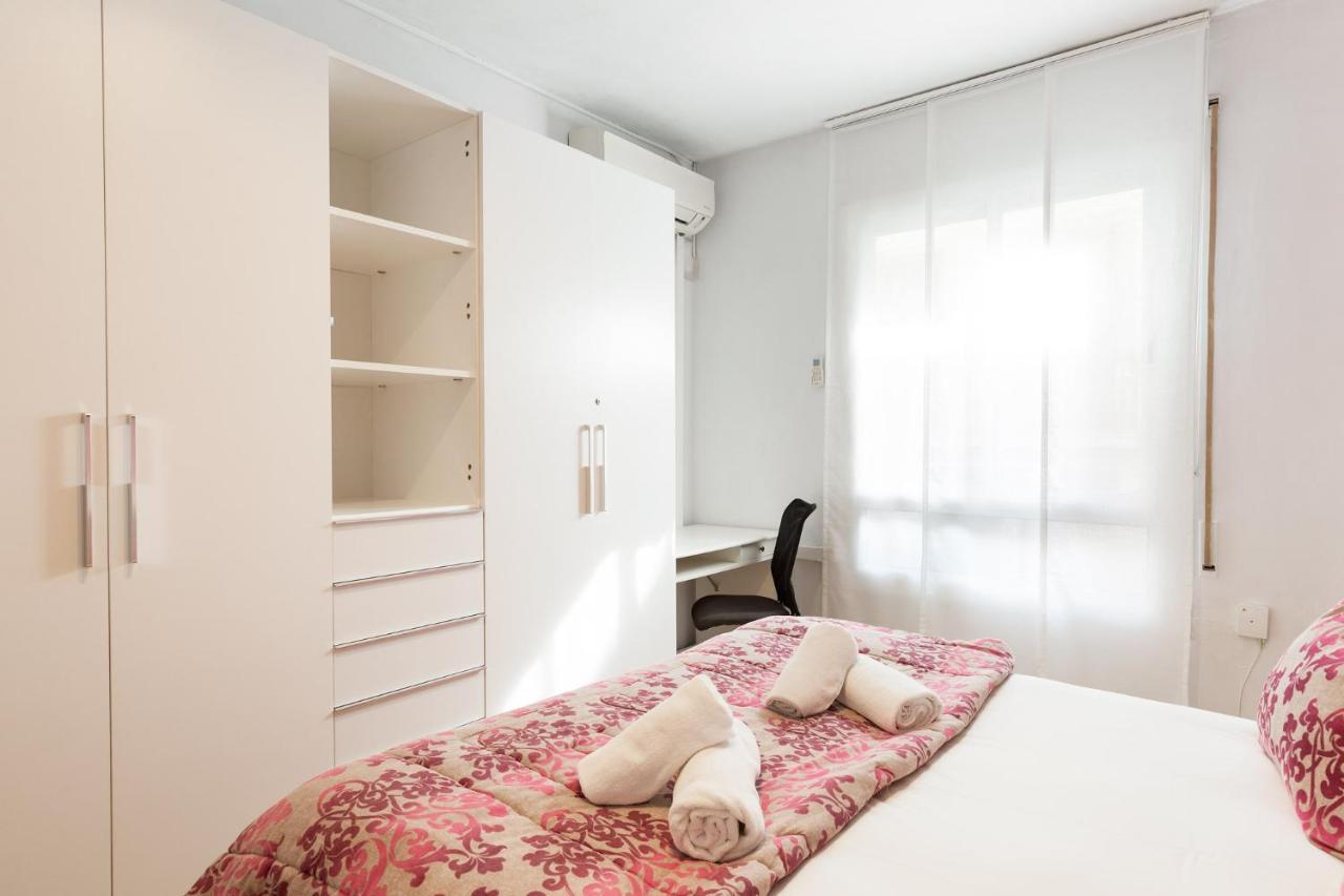 Stay U-Nique Apartments Radas II Barcelona Bagian luar foto