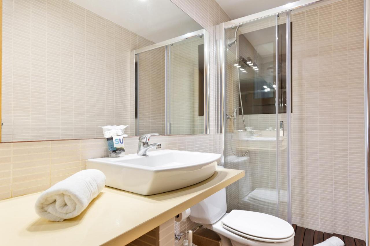 Stay U-Nique Apartments Radas II Barcelona Bagian luar foto